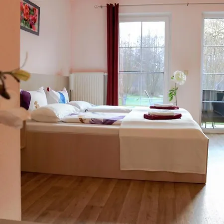 & Am Kurfuerstendamm 3*