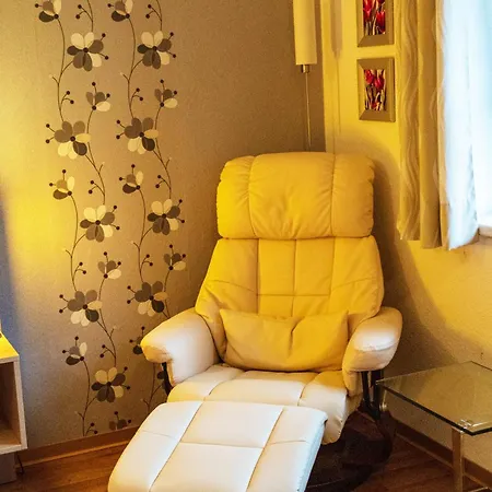 & Am Kurfuerstendamm 3*