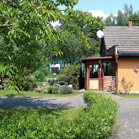 & Am Kurfuerstendamm 3* 부르크