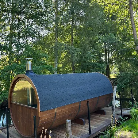 & Am Kurfuerstendamm 3*