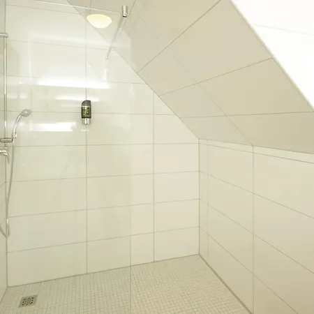 & Am Kurfuerstendamm 게스트하우스 3*