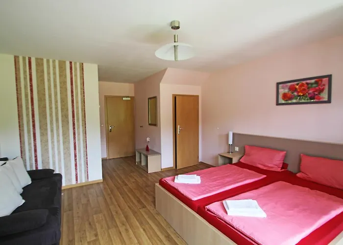 Gæstehus & Am Kurfuerstendamm Burg