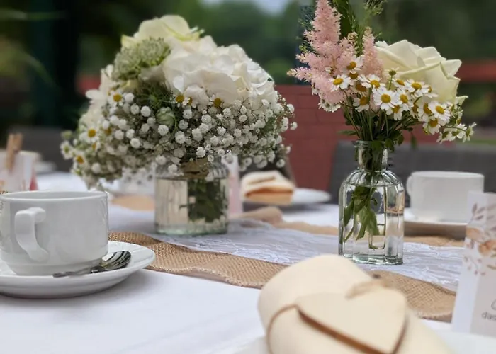 & Am Kurfuerstendamm Burg